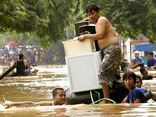 020307_indonesia_floods