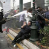 030806_greece_riots